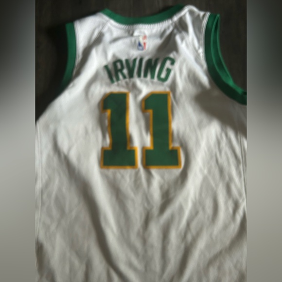 BOSTON CELTICS 🏀 youth size medium “IRVING” basketball jersey - Picture 4 of 5